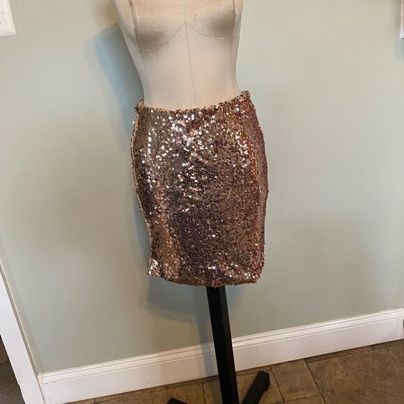Pinklicious Sequined Skirt Sz Med - Picture 3 of 6